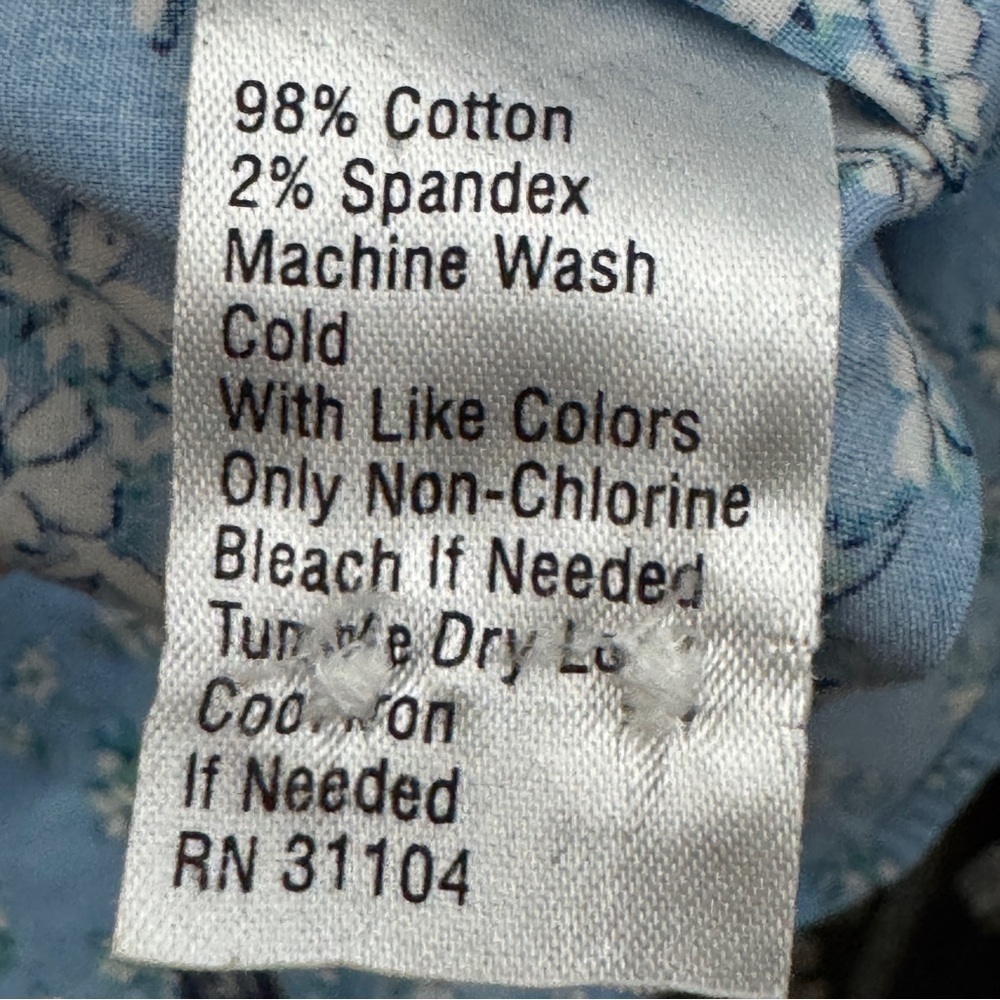 🌸 Crown & Ivy Blue Floral Button Down Shirt M - Picture 6 of 7